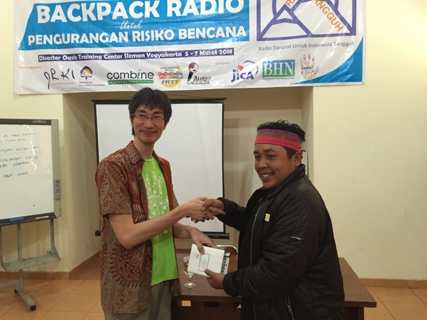 インドネシアでバックパックラジオを導入（2018年3月）